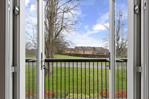 2 bedroom retirement property for sale, Woolf Drive, Wokingham RG40