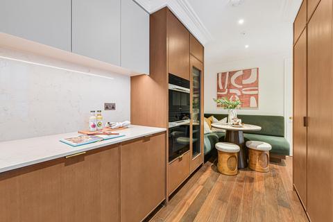 3 bedroom flat to rent, Charles Street, Mayfair, London, W1J