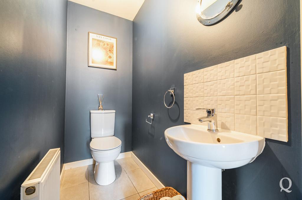 12f0940b-e6e6-453...