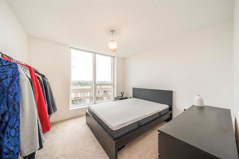 3 bedroom flat for sale, Ottley Drive, London SE3