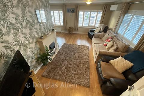 2 bedroom park home for sale, Elm Way, Hayes Country Park, Battlesbridge, Wickford, Essex