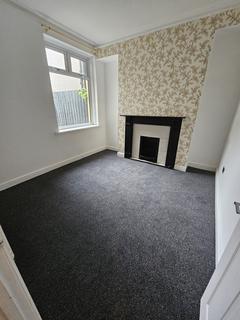 4 bedroom terraced house to rent, Gadlys Road, Aberdare CF44
