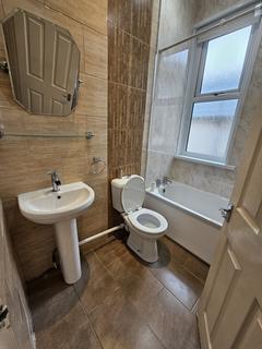 4 bedroom terraced house to rent, Gadlys Road, Aberdare CF44