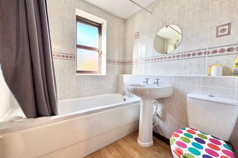 12 Mallard Mews, Grimsby, DN32 9PW