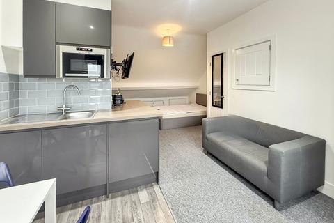 undefined, Kent Road, Swindon SN1