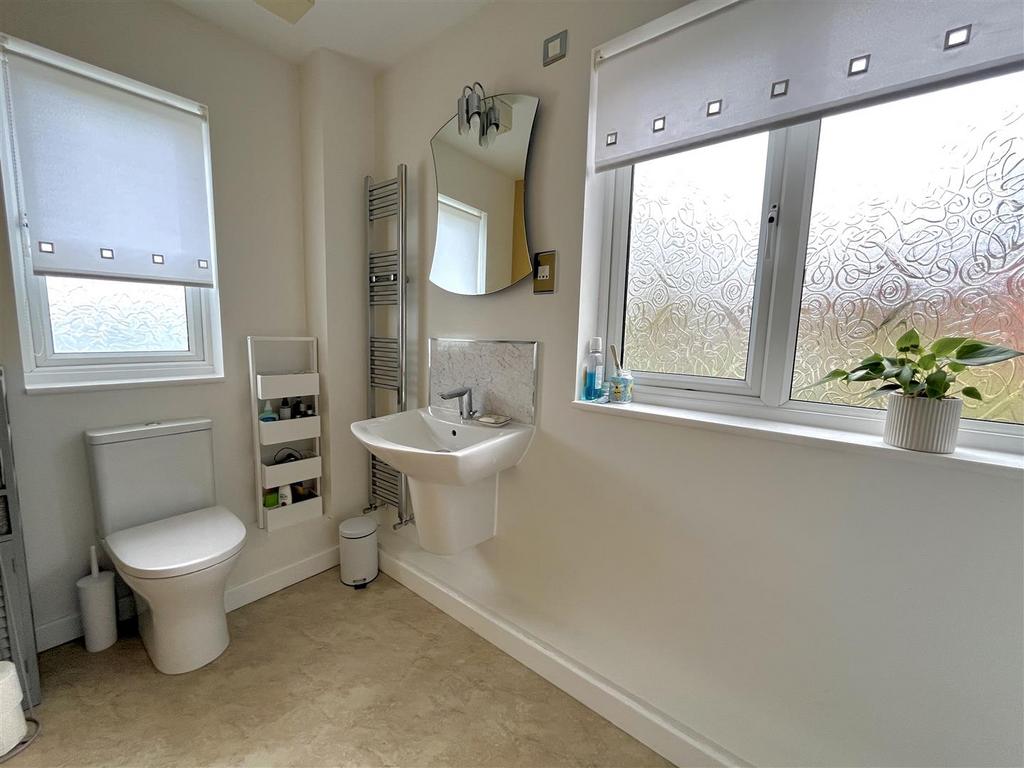 Bed 1 En Suite
