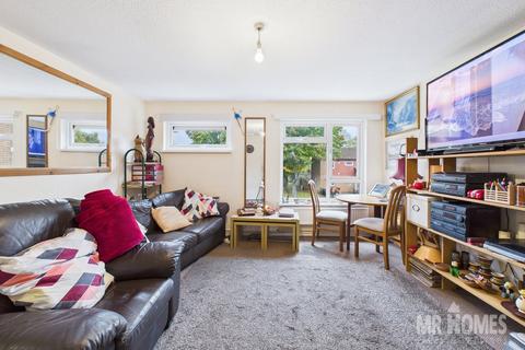 undefined, Taff Embankment, Grangetown, Cardiff, CF11