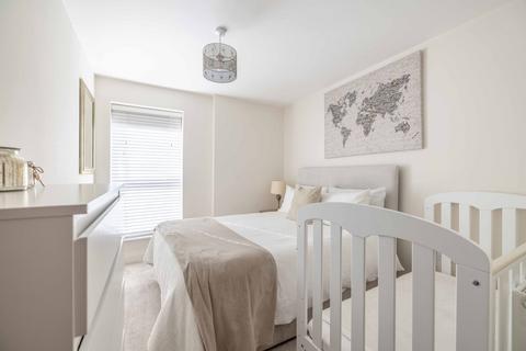 2 bedroom apartment for sale, Windsor Road, Slough SL1