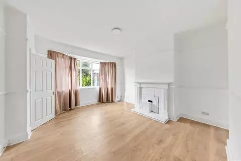 2 bedroom semi-detached house for sale - Bilde 4