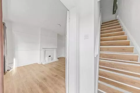 2 bedroom semi-detached house for sale - Bilde 5