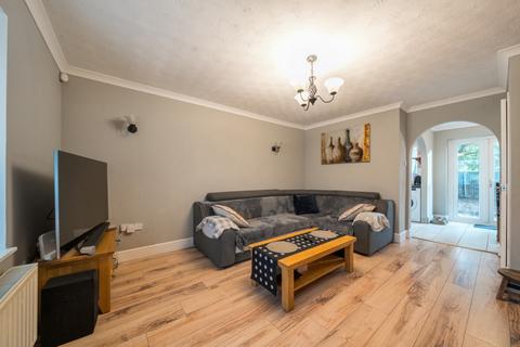 3 bedroom semi-detached house for sale, Sandhurst Crescent, Sleaford, Lincolnshire, NG34