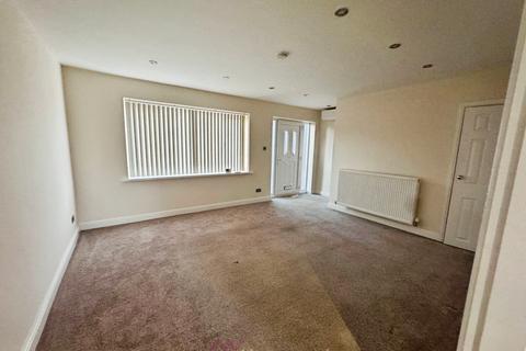 3 bedroom semi-detached house for sale, St Michaels Close, Doncaster DN8