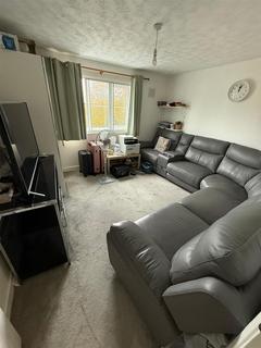 2 bedroom flat to rent, Maplin Park, Slough SL3