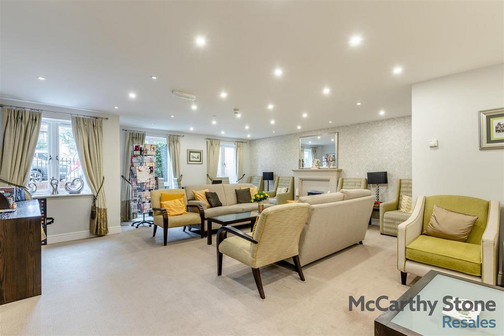8667770-interior01.jpg
