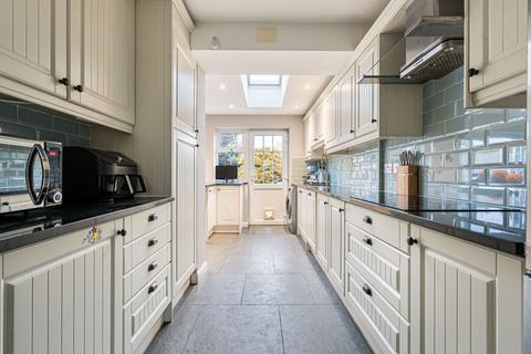 91 Rhodrons Avenue, Chessington, KT9 1AY