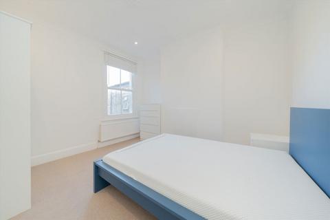 4 bedroom flat to rent, Greswell Street, London SW6