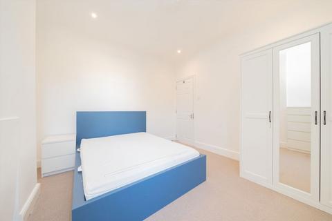 4 bedroom flat to rent, Greswell Street, London SW6