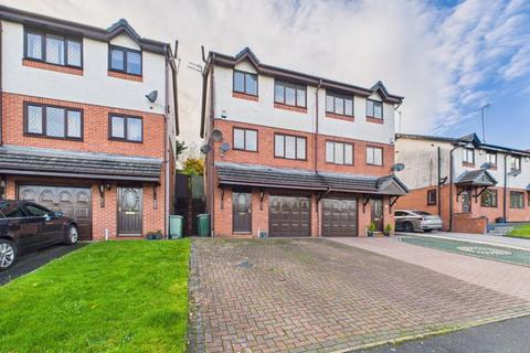 3 bedroom semi-detached house for sale, Boarshaw Clough Way, Middleton, Manchester, M24
