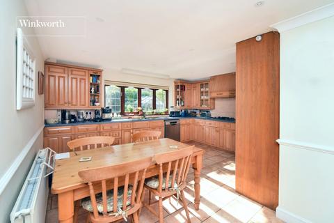 undefined, Warren Avenue, Cheam, Sutton, SM2