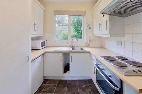 undefined, 14 Strawberry Hill, Tolroy Manor