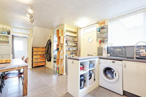 11 Beeston Courts, Laindon, Basildon, SS15 5FW