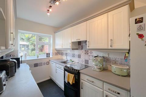 3 bedroom end of terrace house for sale, Manor Rise, Burntwood, WS7 4TR