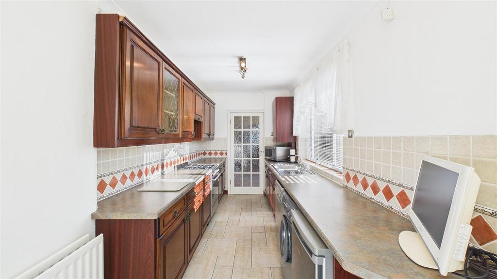 Breakfasting Kitchen