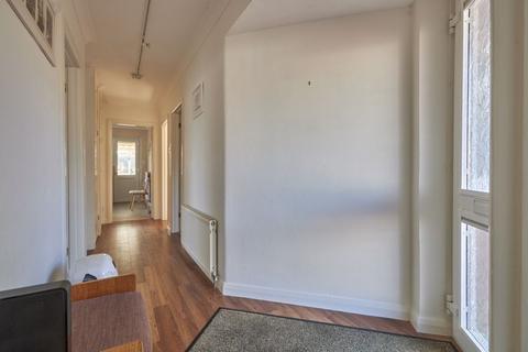 undefined, Somerset Avenue, Exeter