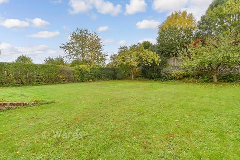2 bedroom detached bungalow for sale, London Road, West Malling, Kent