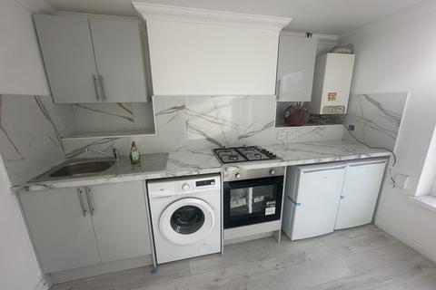 undefined, Flat 4, Mackintosh Place, CF24 4RR