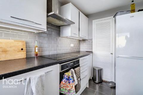 1 bedroom flat to rent, Sylvan Road, LONDON
