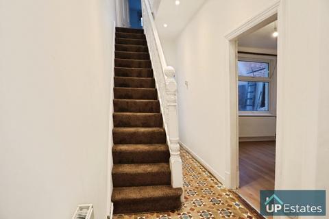 4 bedroom terraced house to rent, Widdrington Road, Coventry