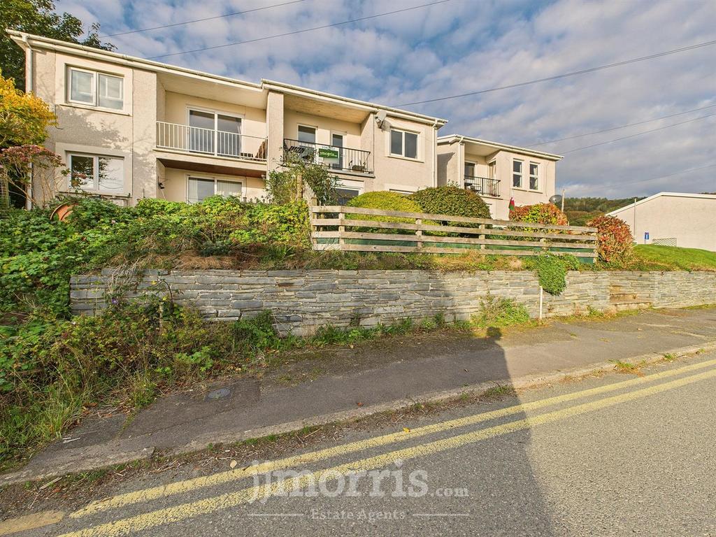 CAM05297 G0-PR0109-STILL006.jpg