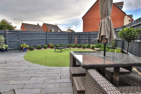 undefined, Melrose Walk, Tewkesbury