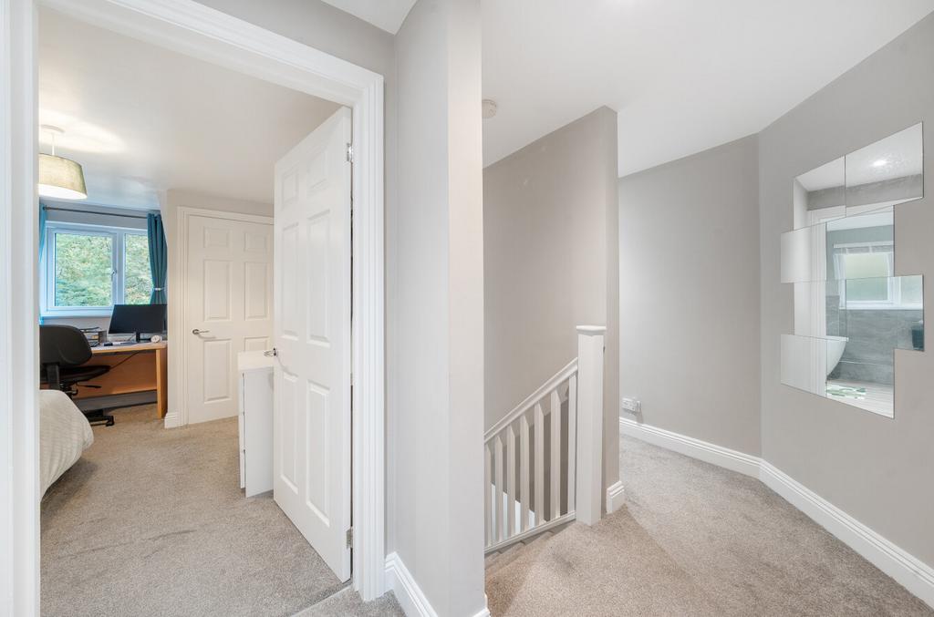 1368929-15-68ee87...