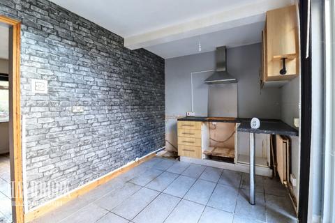 2 bedroom terraced house for sale, Haggstones Road, Sheffield