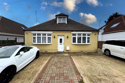 5 bedroom detached bungalow for sale, Toddington Road, Luton