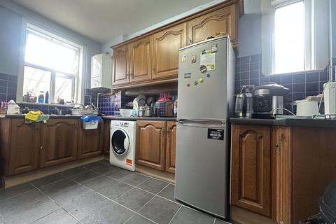 undefined, Ashburnham Road, Luton