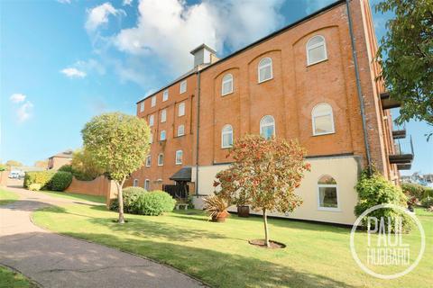 undefined, Swonnells Walk, Oulton Broad, NR32