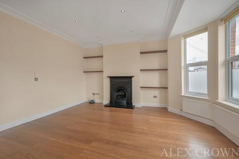 3 bedroom flat for sale, Bathurst Gardens, Willesden