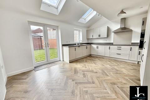 5 bedroom detached house for sale, Jackson Drive, Telford TF4