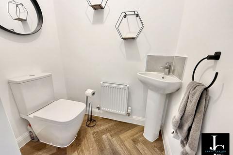 5 bedroom detached house for sale, Jackson Drive, Telford TF4