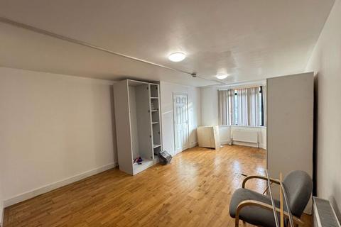 undefined, Dunstable Road, Luton