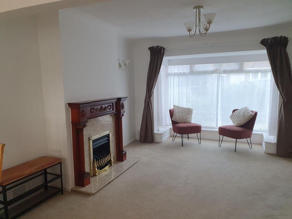 Lounge from dining.jpg