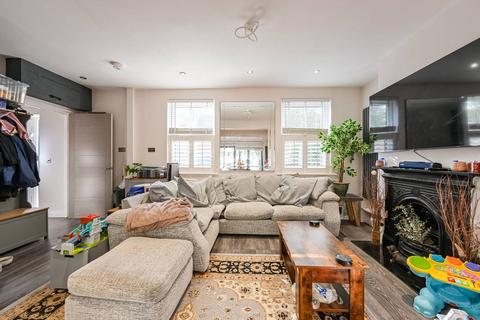 3 bedroom end of terrace house for sale, Kingfield Street, Canary Wharf, London, E14