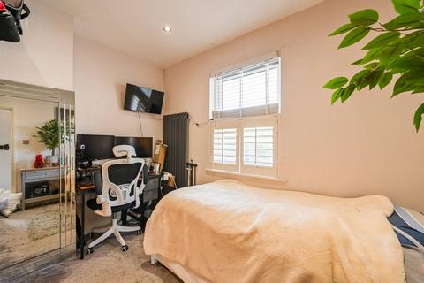 3 bedroom end of terrace house for sale, Kingfield Street, Canary Wharf, London, E14