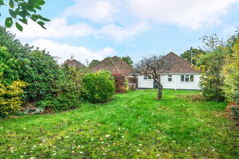 2 bedroom bungalow for sale, Birch Road, Surrey GU7