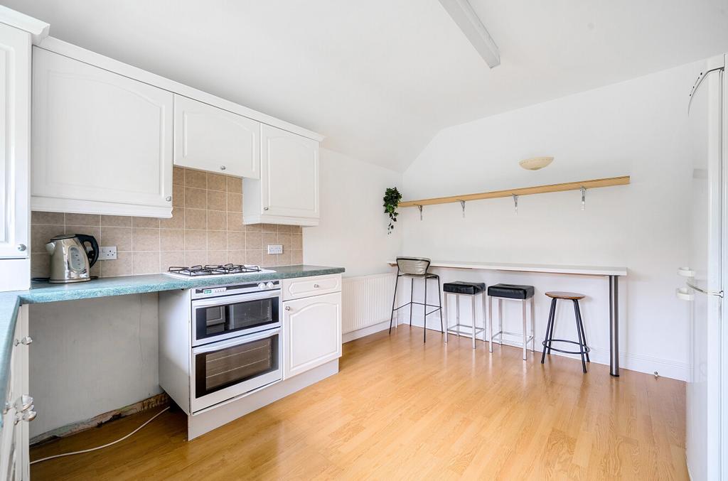 1372385-14-68f9f0...