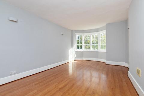 27 Gloucester Place, East Sussex BN1