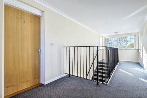 2 bedroom flat for sale, Mackley Close, South Shields, Tyne and Wear, NE34 0LJ